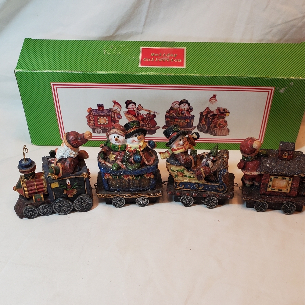 Holiday Collection Vtg Santa Snowman Christmas Train C8191 Set of 4 Pieces Resin
